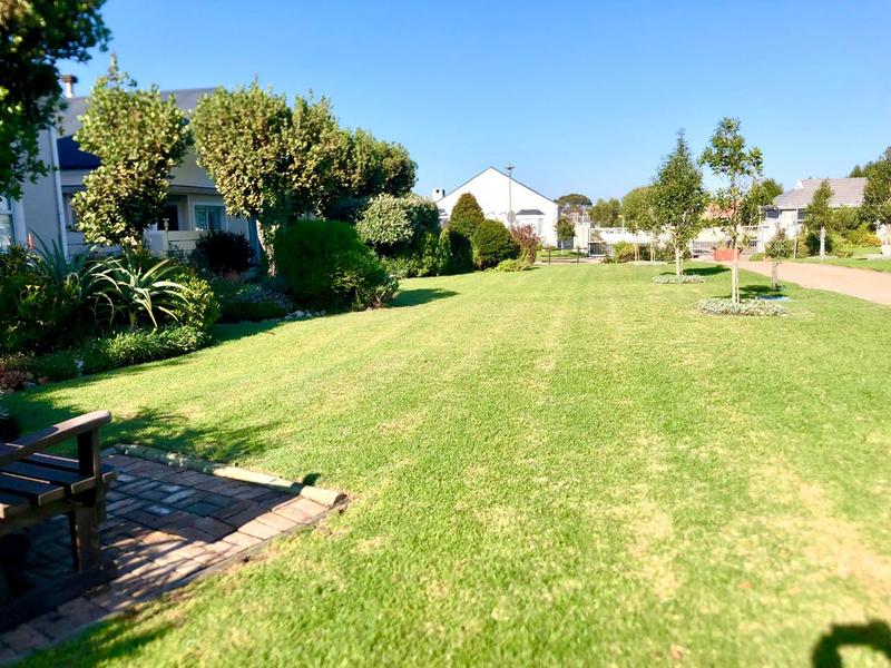 3 Bedroom Property for Sale in Sandbaai Western Cape